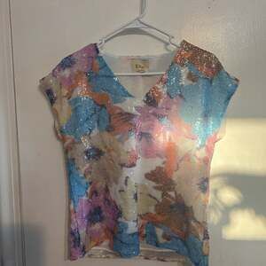 Elie Tahari Women's Exploded Fleur Floral Sequin V-Neck Blouse